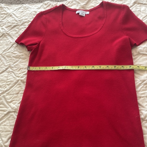 Liz Claiborne red scoop neck tee size Med - Picture 7 of 7